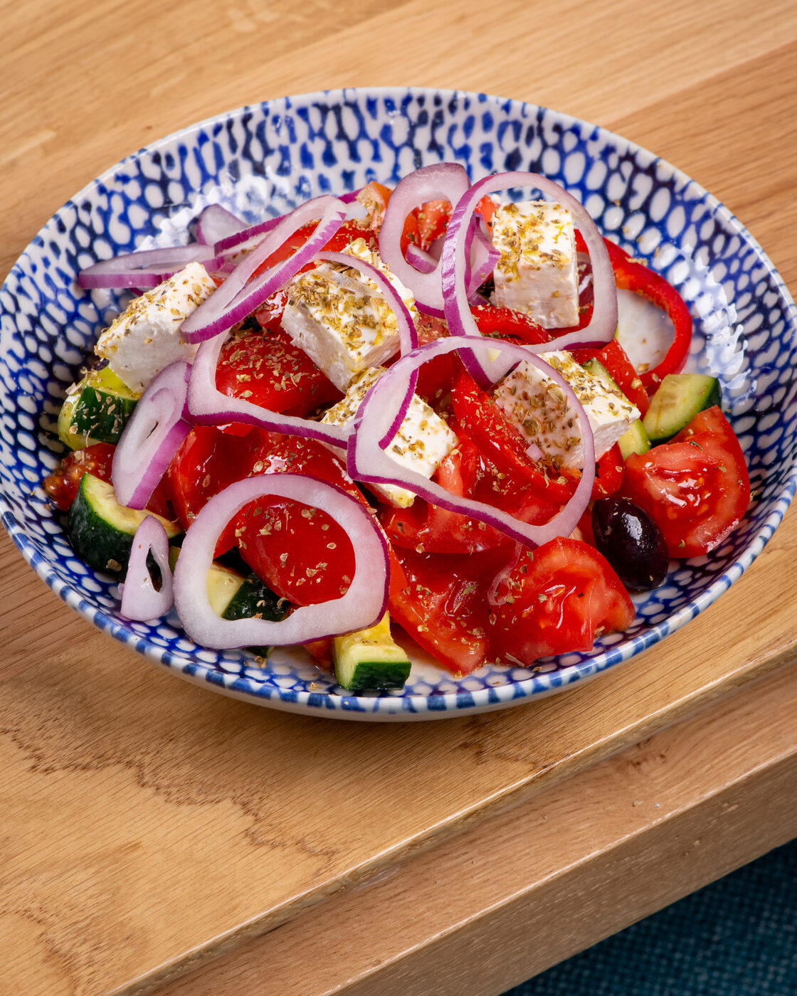 Grčka salata sa fetom i maslinama