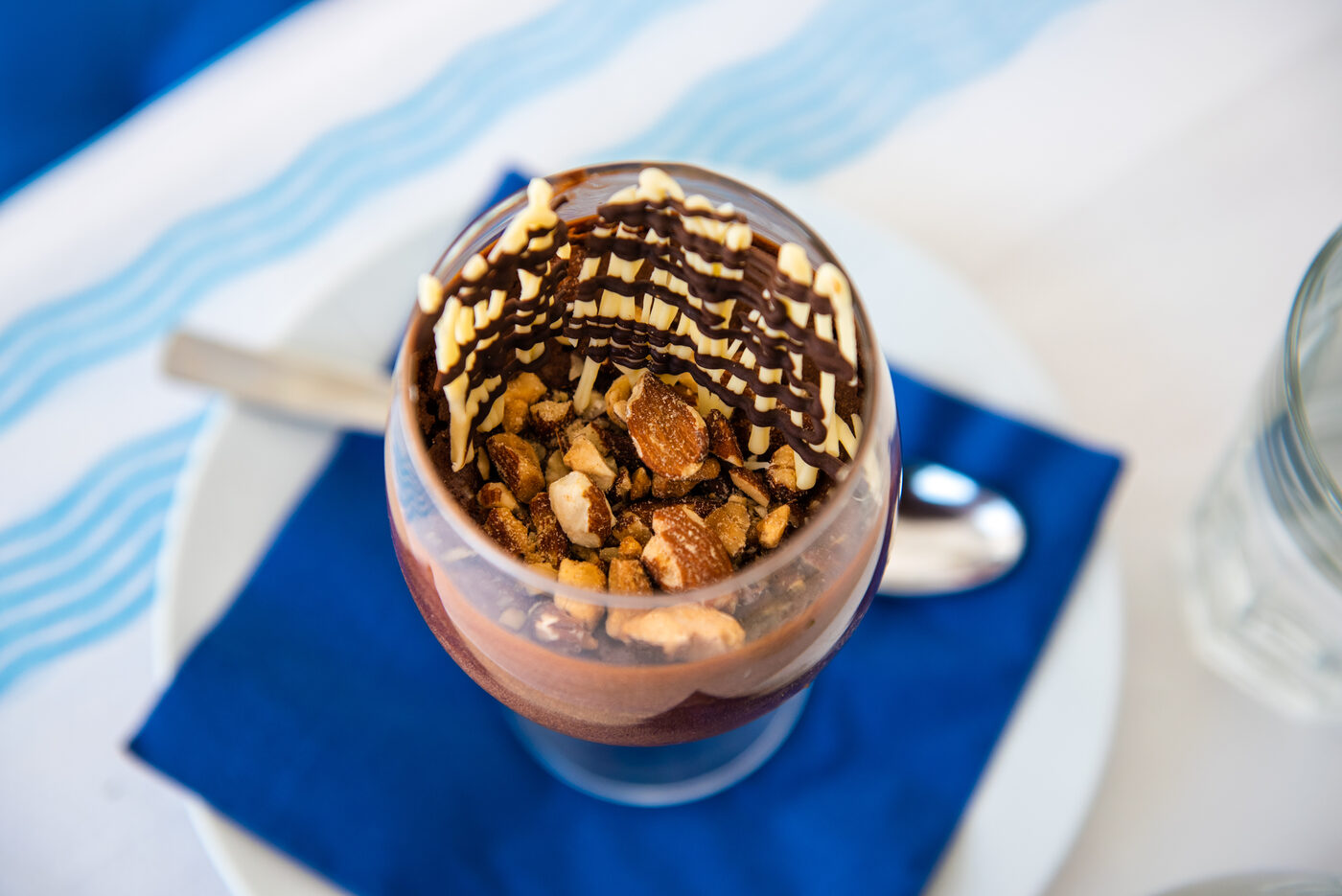 Profiterol sa čokoladom